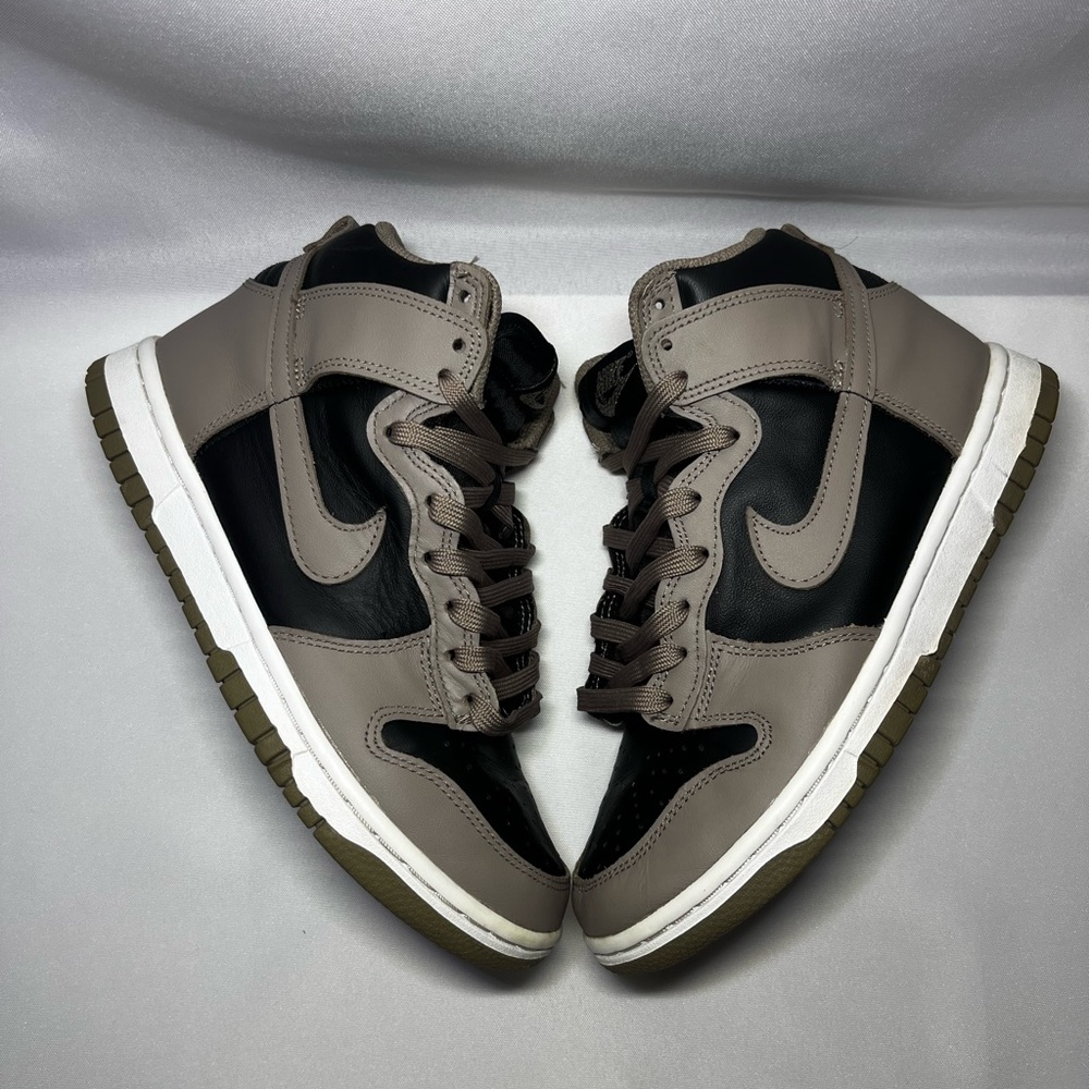 Size 6 - Nike Dunk High Moon Fossil W